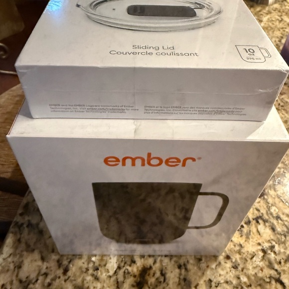 Ember 10 oz. Temperature Control Smart Mug 2 Sliding Lid Black Sealed NIB - Picture 3 of 3